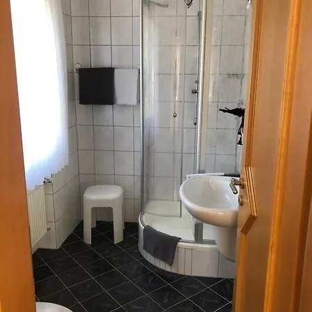 Weingut Lehnert-Spaeter Piesport Exterior foto